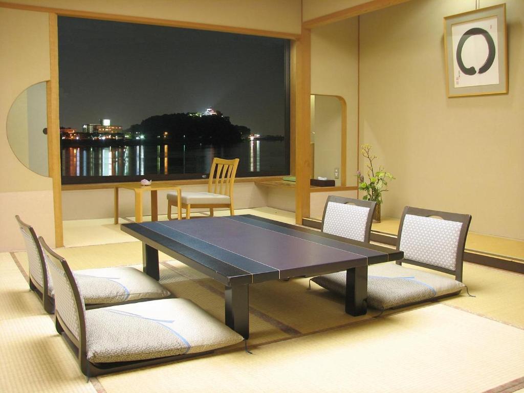Hotel Shunjuan Hasshokaku Mizunowo à Kakamigahara Chambre photo
