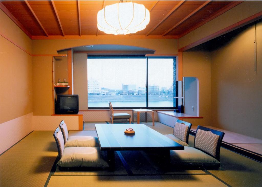 Hotel Shunjuan Hasshokaku Mizunowo à Kakamigahara Chambre photo